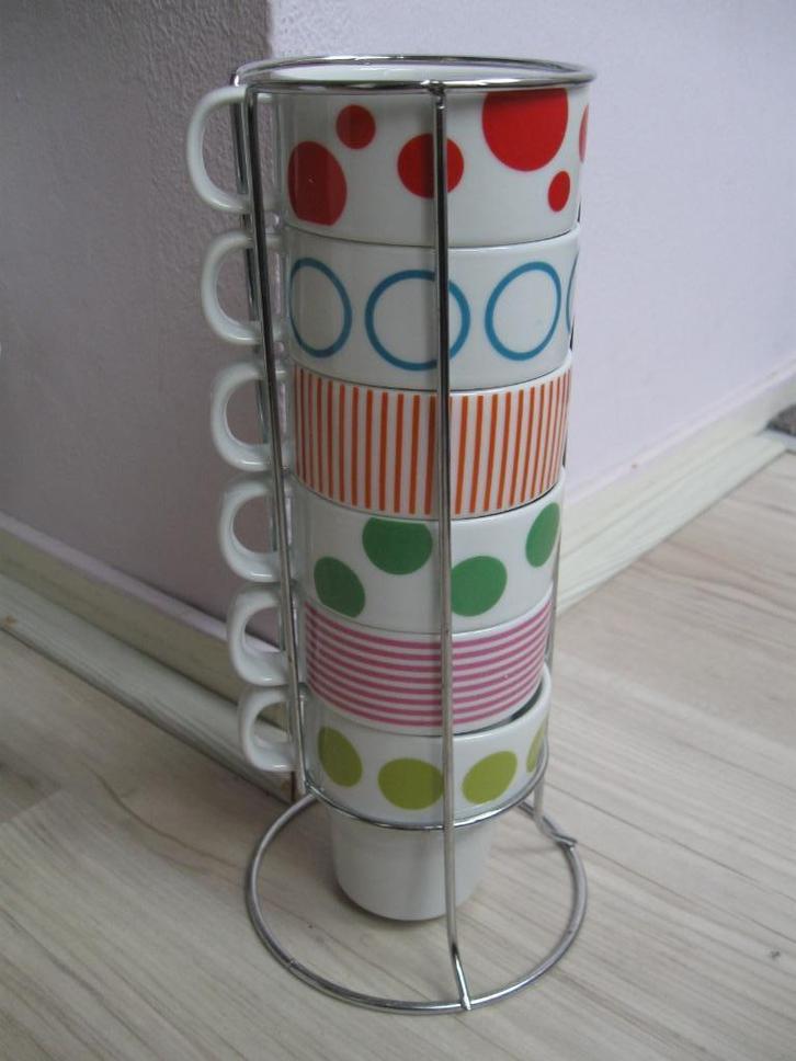 PT Present Time 6 leuke mokjes met rek als nieuw, Huis en Inrichting, Keuken | Servies, Zo goed als nieuw, Kop(pen) en/of Schotel(s)