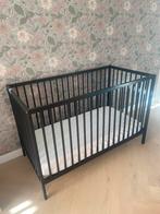 Ledikant baby incl. aerosleep matras en 3 hoeslakens, Ophalen, Ledikant