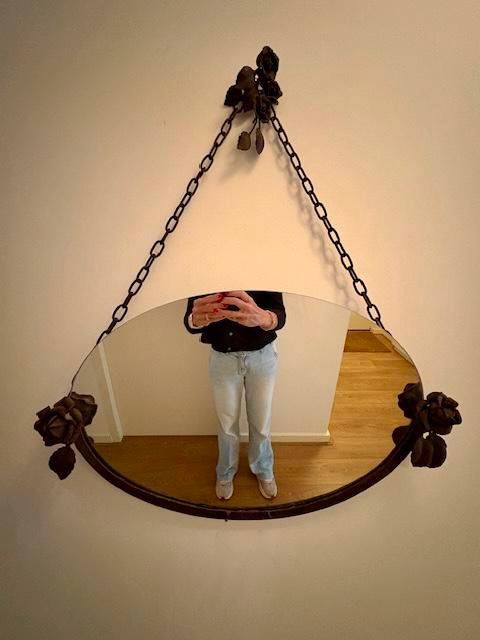 Vintage ovaal spiegel met smeedijzeren rozen, Antiek en Kunst, Antiek | Spiegels, 50 tot 100 cm, Minder dan 100 cm, Ovaal, Ophalen