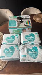 Pampers maat 1 en 2, Ophalen of Verzenden, Zo goed als nieuw