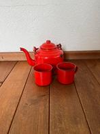 Antiek rode theepot met mokken, Antiek en Kunst, Antiek | Emaille, Ophalen of Verzenden