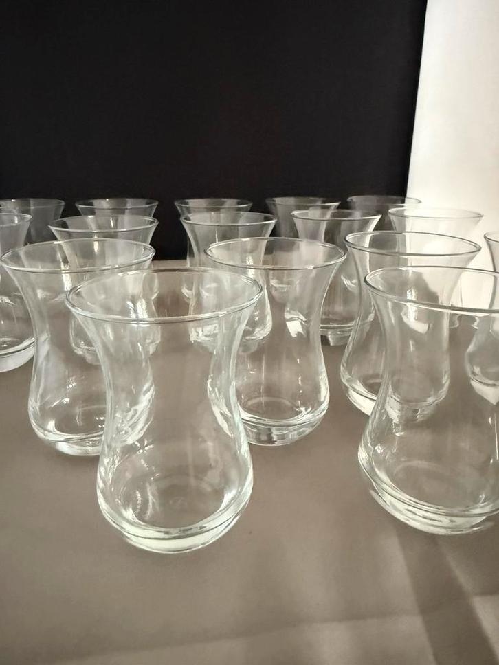17 stuks theeglas, Verzamelen, Glas en Borrelglaasjes, Zo goed als nieuw, Overige typen, Ophalen of Verzenden