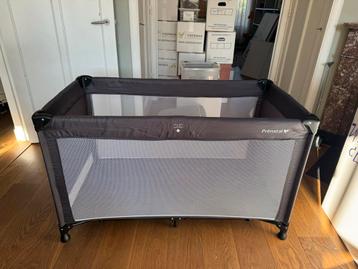 Prenatal Baby Box + Matras - Zo Goed Als Nieuw beschikbaar voor biedingen