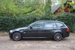 BMW 3-serie Touring 318i High Exe panoramadak/stoelverwarmin, Automaat, Euro 5, Zwart, 1435 kg