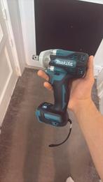 Makita DTW300 18V Slagmoersleutel – 330Nm – met 6.0Ah accu, Doe-het-zelf en Verbouw, Gereedschap | Boormachines, Ophalen of Verzenden