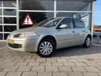 Renault Mégane 1.6-16V Business Line /Automaat/Cruise/Trekh, Stof, Gebruikt, Met garantie (alle), Beige