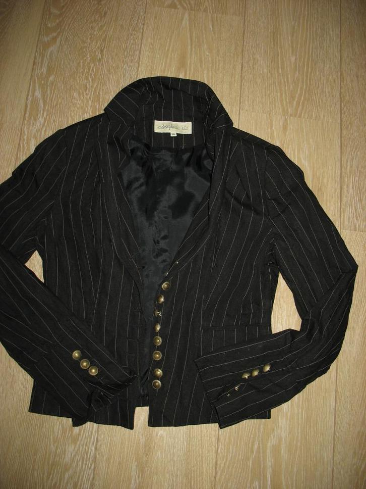 Josephine & Co Jasje Zwart Veel Knoopjes Maat 36 Vintage, Kleding | Dames, Jasjes, Kostuums en Pakken, Jasje, Maat 36 (S), Zwart