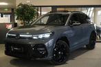 Volkswagen Tiguan 1.5 eTSI 3x R-Line 150PK Pano Trekhaak 360, 150 pk, Leder en Stof, Origineel Nederlands, Bedrijf