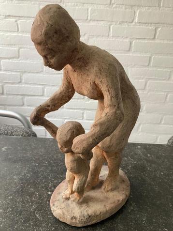 Hanna Mobach beeld, moeder met kind beschikbaar voor biedingen