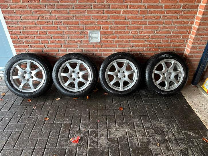 Winterbanden op aluminium velg - 16 inch, Auto-onderdelen, Banden en Velgen, Banden en Velgen, Winterbanden, 15 inch, 205 mm, Personenwagen