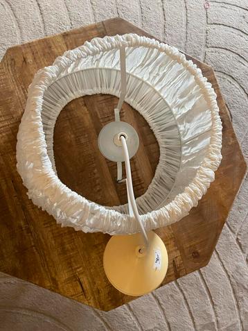 Gratis Witte IKEA Hanglamp beschikbaar voor biedingen