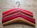 5 skyleder kledinghangers met studs, Kleding | Dames, Kledinghangers, Ophalen of Verzenden, Zo goed als nieuw, Overige materialen