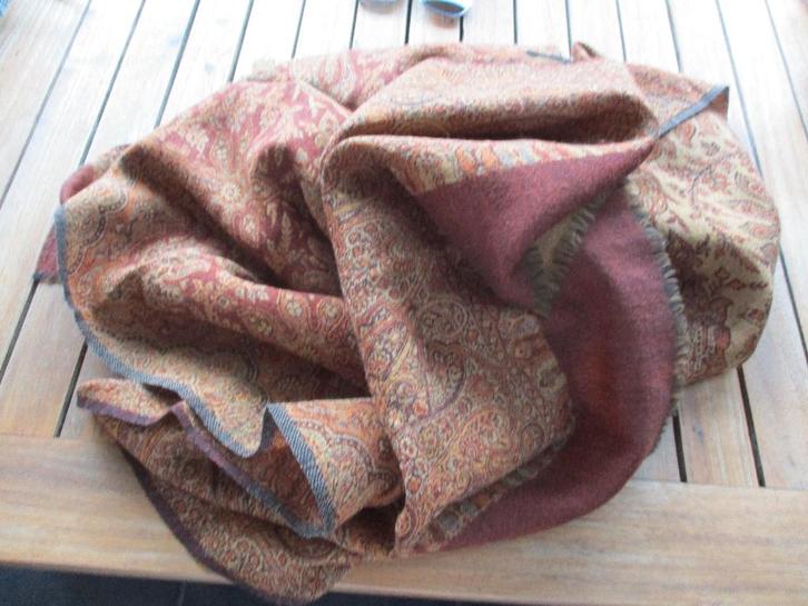 Paisley sjaal, Kleding | Dames, Mutsen, Sjaals en Handschoenen, Zo goed als nieuw, Sjaal, Maat 46/48 (XL) of groter, Verzenden