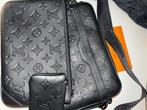 Louis Vuitton Trio Messenger Bag, Overige merken, Zwart, Ophalen of Verzenden, Zo goed als nieuw