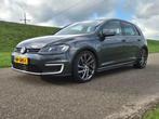 Volkswagen Golf 1.4 TSI PHEV 204pk GTE 5D (PANO-dak), Auto's, Stof, 4 cilinders, 1395 cc, Grijs