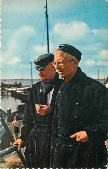 (300-413-057) Volendam Holland beschikbaar voor biedingen