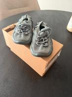 Yeezy 450, Ophalen of Verzenden, Zo goed als nieuw, Jongen