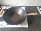 IKEA Wokpan Carbon Steel met Houten Handgrepen, Ophalen of Verzenden, Gebruikt, Overige materialen, Wok