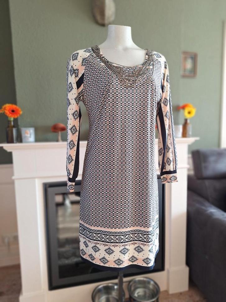 K-Design K design blauw roze crème jurk M 38 gratis verz, Kleding | Dames, Jurken, Nieuw, Maat 38/40 (M), Blauw, Knielengte, Verzenden