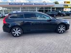 Volvo V60 2.4 D6 AWD Plug-In Hybrid Summum, Auto's, Volvo, Automaat, Zwart, Zwart, Vierwielaandrijving