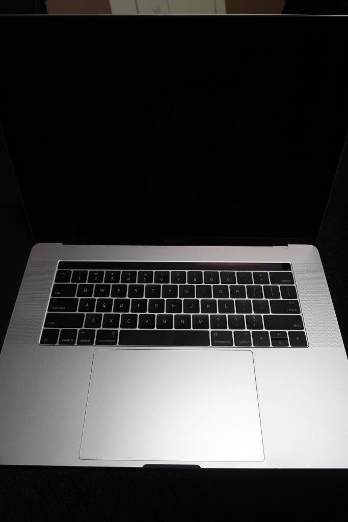 Macbook Pro 2019 15 inch I7, 16GB, 256GB, Computers en Software, Apple Macbooks, Zo goed als nieuw, MacBook Pro, 15 inch, 2 tot 3 Ghz