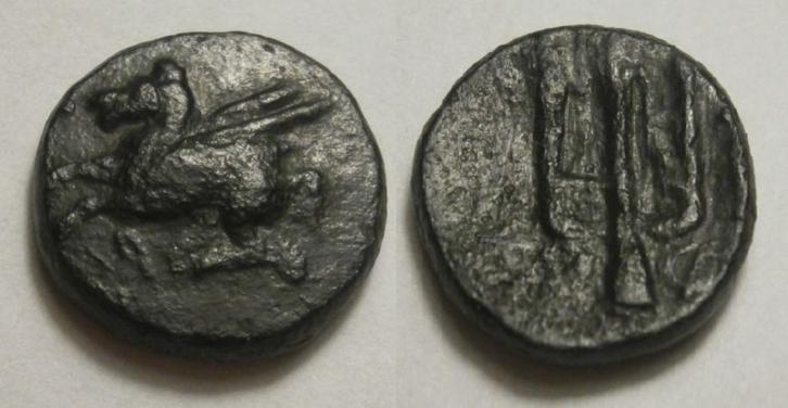 Griekse munt Corinth AE19 -Pegasos / trident -  4th cent. BC, Postzegels en Munten, Munten | Europa | Niet-Euromunten, Losse munt