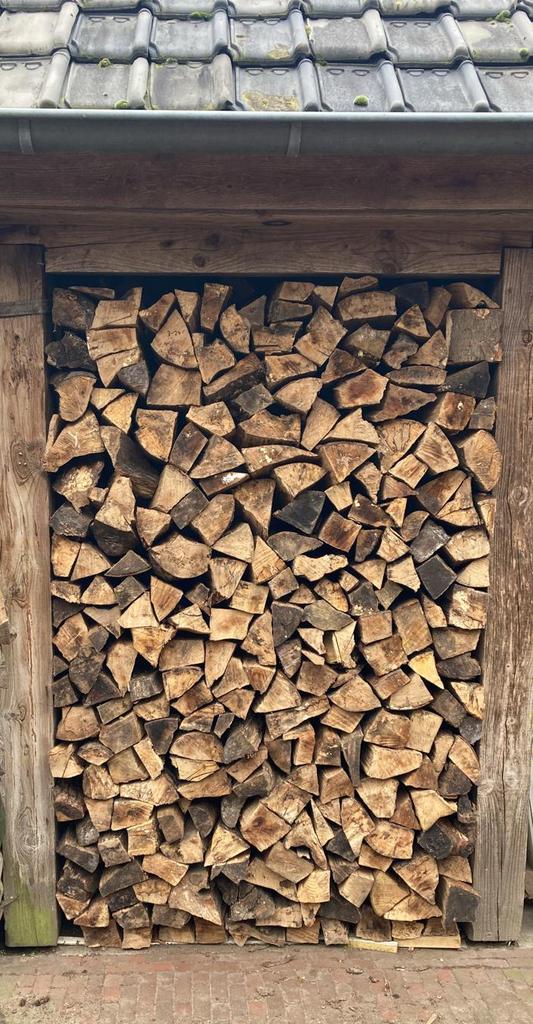 Openhaardhout droog en halfdroog.   Eik en beuk gemixt., 6 m³ of meer, Ophalen of Verzenden, Eikenhout, Blokken