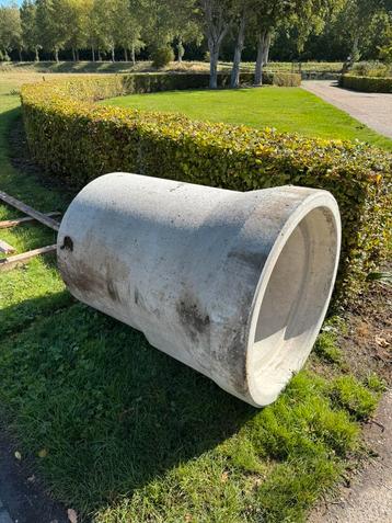 Halve duiker 700 mm beschikbaar voor biedingen