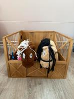 Crafty pony stal met 2 ponys en alle toebehoren, Ophalen of Verzenden, Zo goed als nieuw, Paard