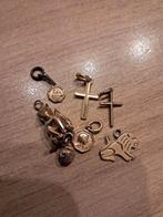 Kleine goudkleurige bedeltjes, 4 bedels of meer, Ophalen of Verzenden, Overige materialen, Overige merken