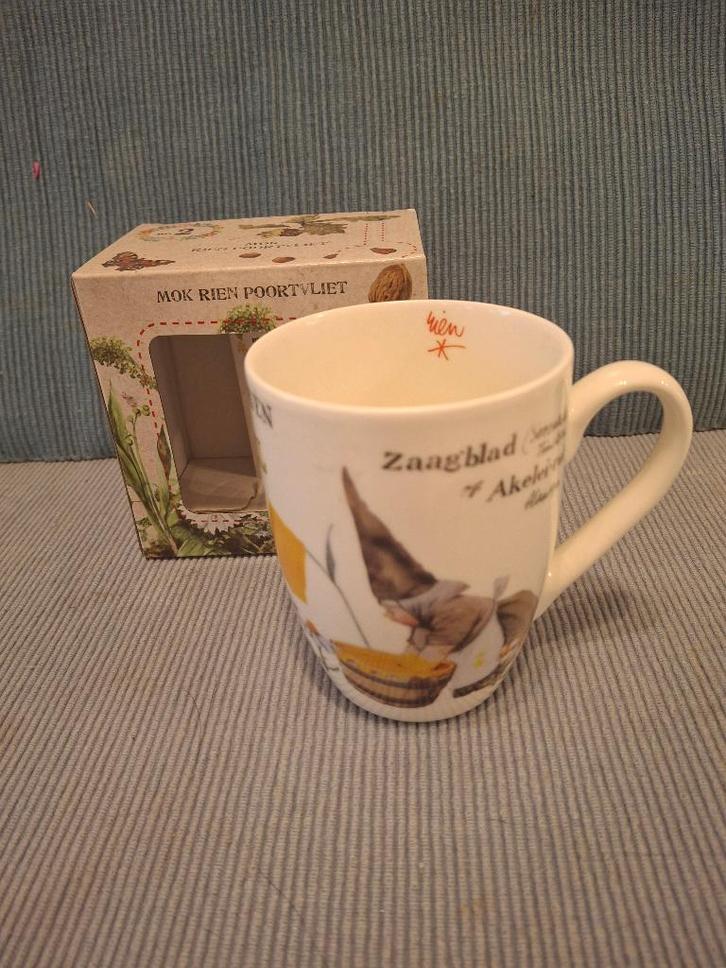 Rien Poortvliet - aardewerk mok met kabouters - nummer 2, Huis en Inrichting, Keuken | Servies, Nieuw, Kop(pen) en/of Schotel(s)