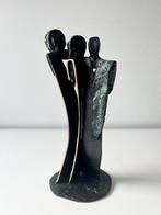 Renée van Leusden, bronzen sculptuur; ‘Met open vizier’, Ophalen