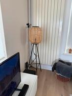 Vloerlamp, Huis en Inrichting, Lampen | Vloerlampen, Ophalen, Zo goed als nieuw, Hout, 150 tot 200 cm
