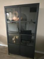 Zwarte metalen kast - Zeer goede staat!, Antiek en Kunst, Antiek | Meubels | Kasten, Ophalen