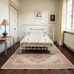 Vintage Frans gietijzeren bed : hoofdbord & voetbord & frame, Antiek en Kunst, Antiek | Meubels | Bedden, Ophalen