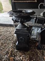 Gietijzeren  zwarte Tuinvaas op Console, Ophalen