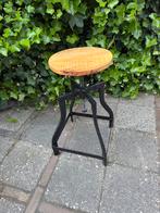 Industrieel krukje - barkruk - verstelbaar, 60 tot 90 cm, Ophalen of Verzenden, Zo goed als nieuw, 1 kruk