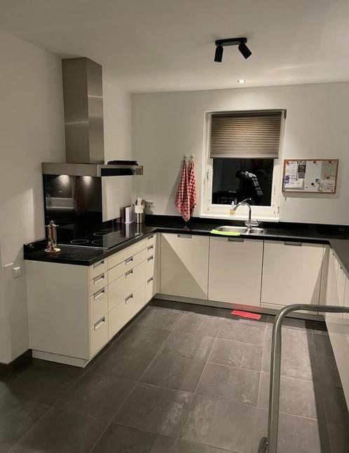 Complete keuken met apparatuur vanaf 2-10!!, Huis en Inrichting, Keuken | Complete keukens, Gebruikt, Hoekkeuken, Wit, Graniet of Steen