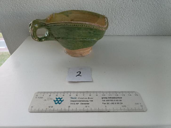 Oude Friese vuurtest groen geel geglazuurd randversiering 2, Antiek en Kunst, Antiek | Keramiek en Aardewerk, Ophalen of Verzenden