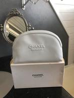 Chanel toilettas wit, Dieren en Toebehoren, Ophalen of Verzenden, Zo goed als nieuw