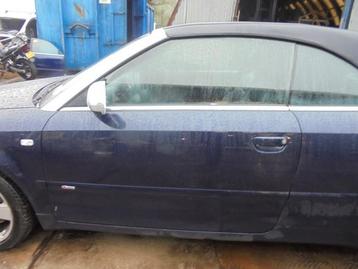 Portier 2Deurs links van een Audi A4 (LZ5J) beschikbaar voor biedingen