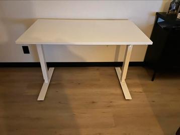 Ikea TROTTEN Bureau zit/sta, wit, 120x70 cm