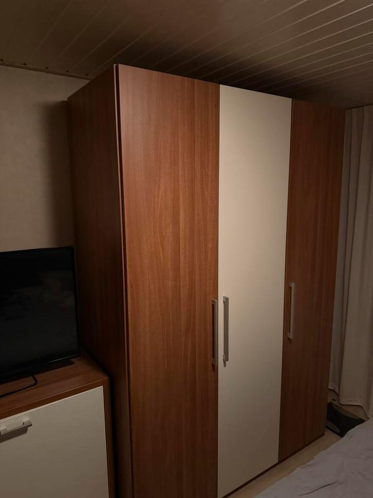 Kledingkast, Huis en Inrichting, Kasten | Kledingkasten, Zo goed als nieuw, 150 tot 200 cm, 50 tot 75 cm, Ophalen