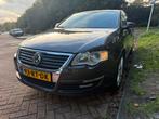 Volkswagen Passat 2.0 FSI 110KW AUT 2005 Bruin, Auto's, 4 cilinders, 1393 kg, Particulier, Sedan