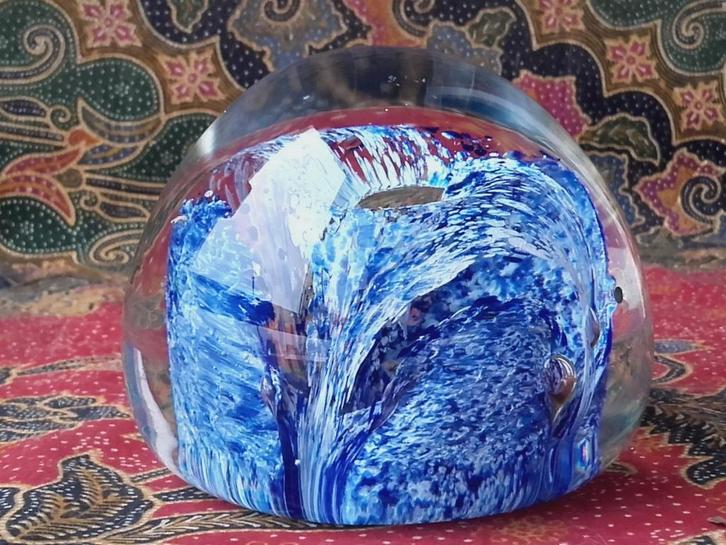 Mooie zware vintage glazen presse-papier uit Engeland 8,6 cm, Antiek en Kunst, Antiek | Glas en Kristal, Ophalen of Verzenden