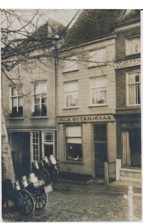 664H fotokaart Delft Achterom, rechts kapper op nr. 5, Verzamelen, Ansichtkaarten | Nederland, Ongelopen, Zuid-Holland, 1920 tot 1940