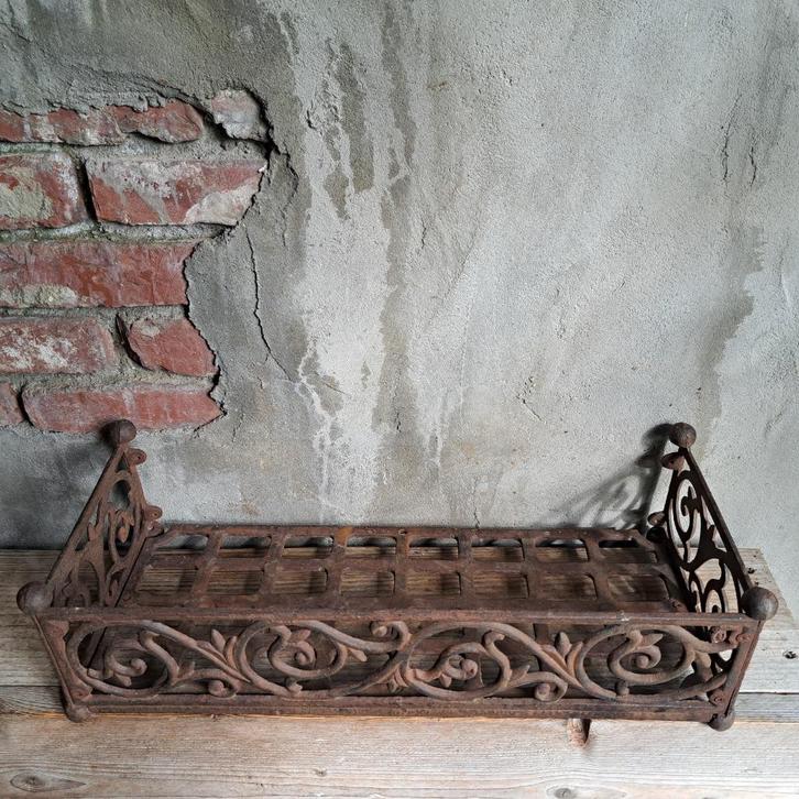 Gietijzeren plantenbak bak rekje 53x21x15cm *Etage3*, Huis en Inrichting, Woonaccessoires | Overige, Gebruikt, Ophalen of Verzenden