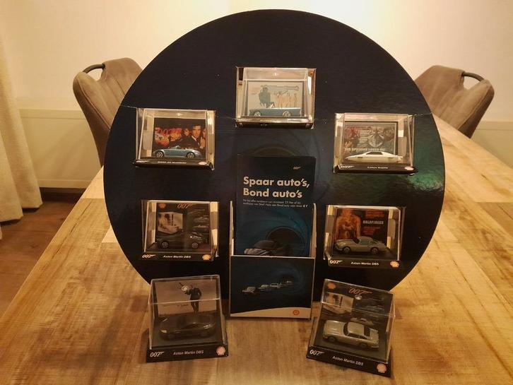 Vintage Shell James bond display incl actiefolder en auto,s, Verzamelen, Merken en Reclamevoorwerpen, Zo goed als nieuw, Reclamebord