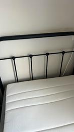 Bed 90x200 met stalen frame, Huis en Inrichting, Ophalen, Gebruikt, 90 cm, Eenpersoons