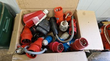 Partij Krachtstroom Stekkers en Verlengstukken beschikbaar voor biedingen